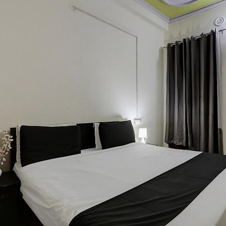 Hotel O Thirty Inns Noida Eksteriør billede