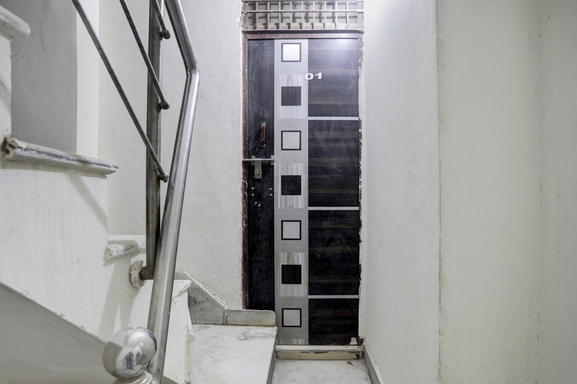 Hotel O Thirty Inns Noida Eksteriør billede