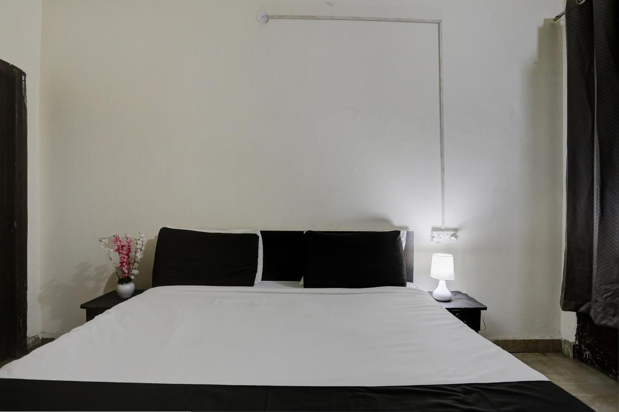 Hotel O Thirty Inns Noida Eksteriør billede