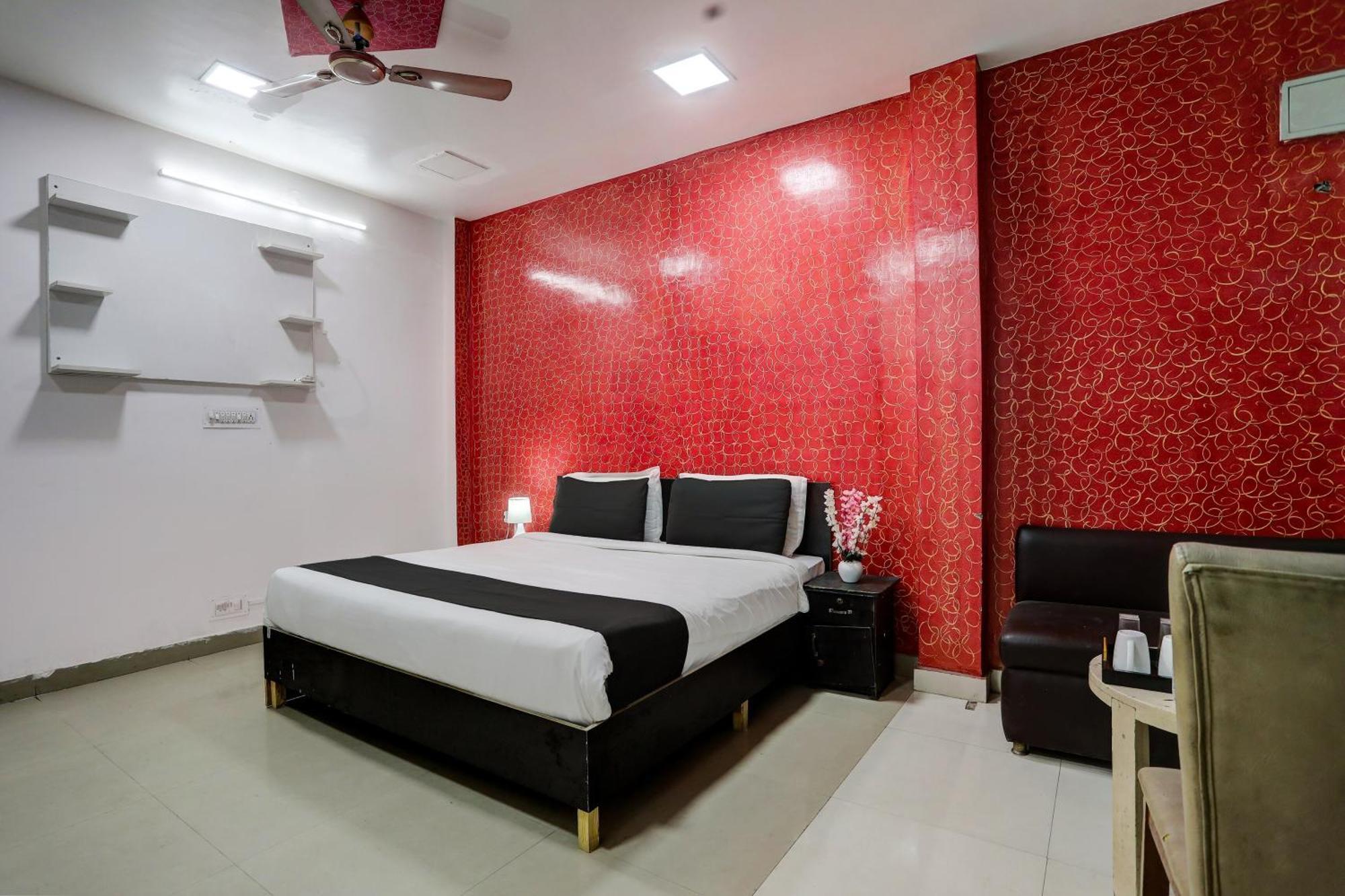 Hotel O Thirty Inns Noida Eksteriør billede